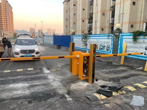 车行出入口道闸